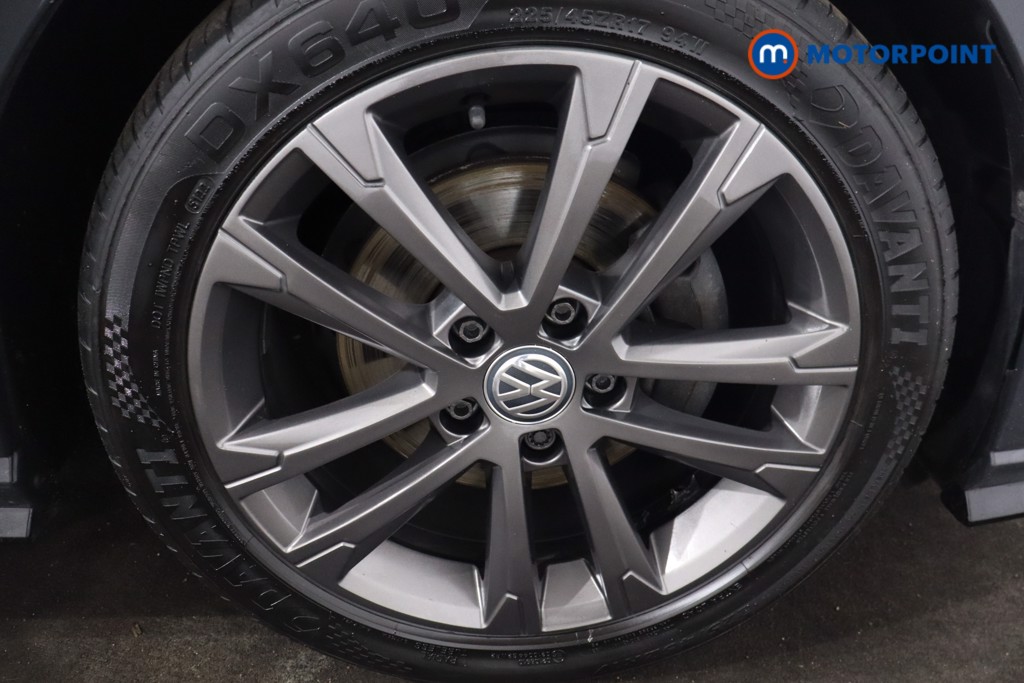 Volkswagen Golf R-Line Automatic Petrol Hatchback - Stock Number (1594373) - 10th supplementary image