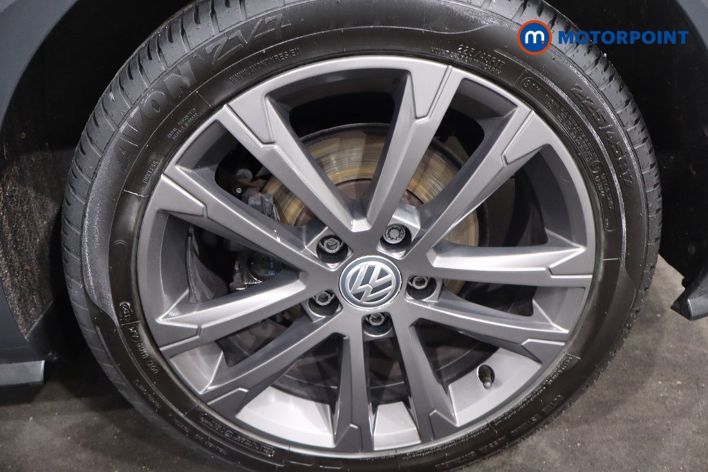 Volkswagen Golf R-Line Automatic Petrol Hatchback - Stock Number (1594373) - 12th supplementary image