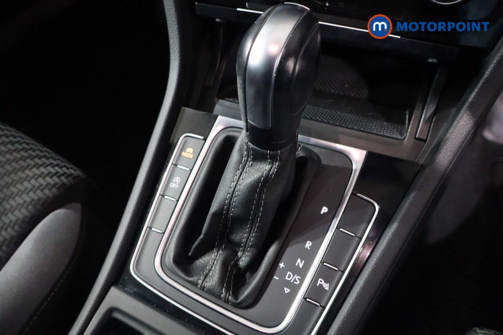 Volkswagen Golf R-Line Automatic Petrol Hatchback - Stock Number (1594373) - 14th supplementary image