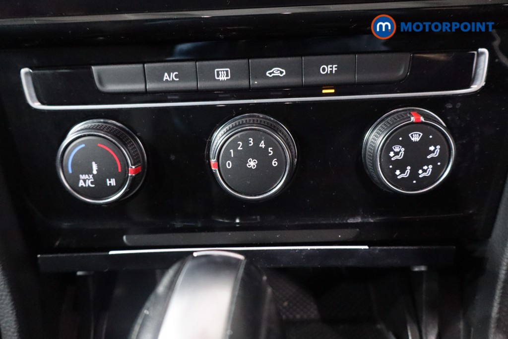 Volkswagen Golf R-Line Automatic Petrol Hatchback - Stock Number (1594373) - 16th supplementary image