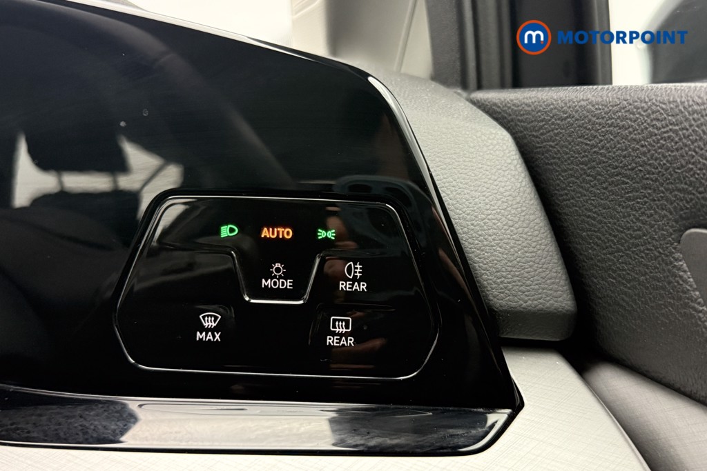 Volkswagen Golf Life Manual Petrol Hatchback - Stock Number (1594554) - 24th supplementary image