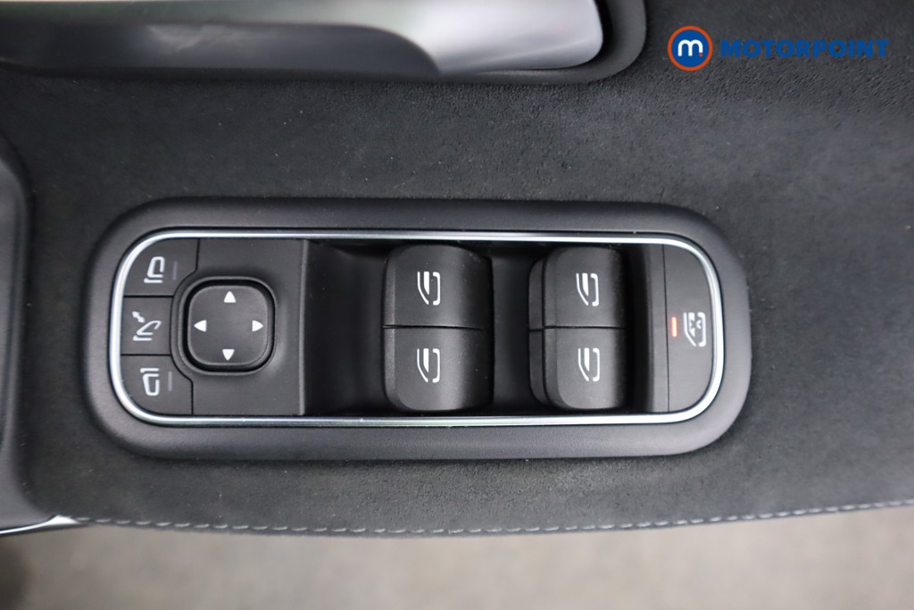 Mercedes-Benz A Class Amg Line Executive Edition Automatic Petrol Hatchback - Stock Number (1594585) - 20th supplementary image