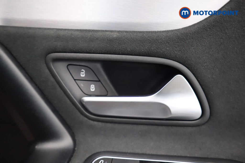 Mercedes-Benz A Class Amg Line Executive Edition Automatic Petrol Hatchback - Stock Number (1594585) - 21st supplementary image