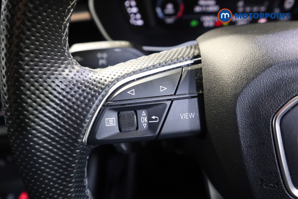 Audi Q3 Black Edition Manual Petrol SUV - Stock Number (1595177) - 3rd supplementary image