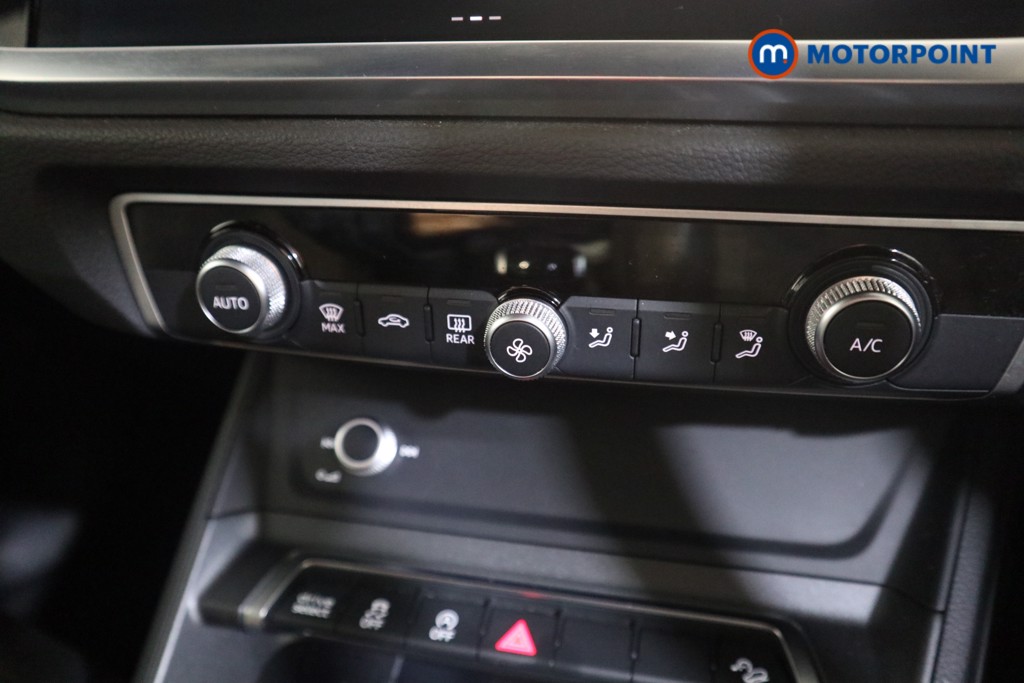 Audi Q3 Black Edition Manual Petrol SUV - Stock Number (1595177) - 8th supplementary image