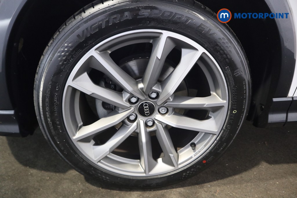 Audi Q3 Black Edition Manual Petrol SUV - Stock Number (1595177) - 26th supplementary image