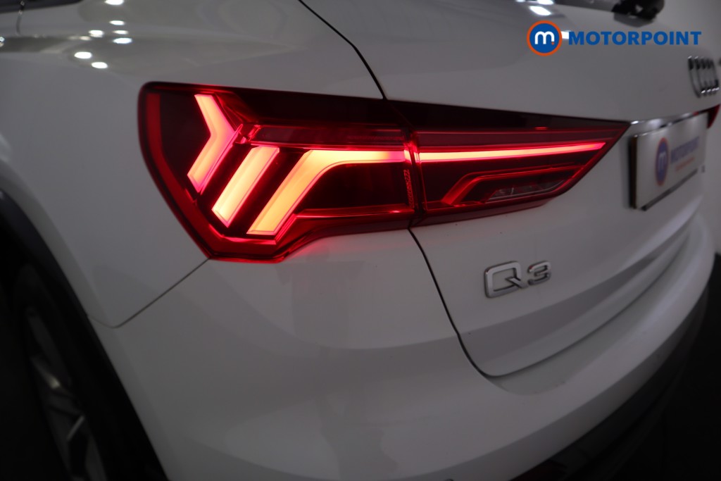 Audi Q3 Black Edition Manual Petrol SUV - Stock Number (1595177) - 29th supplementary image