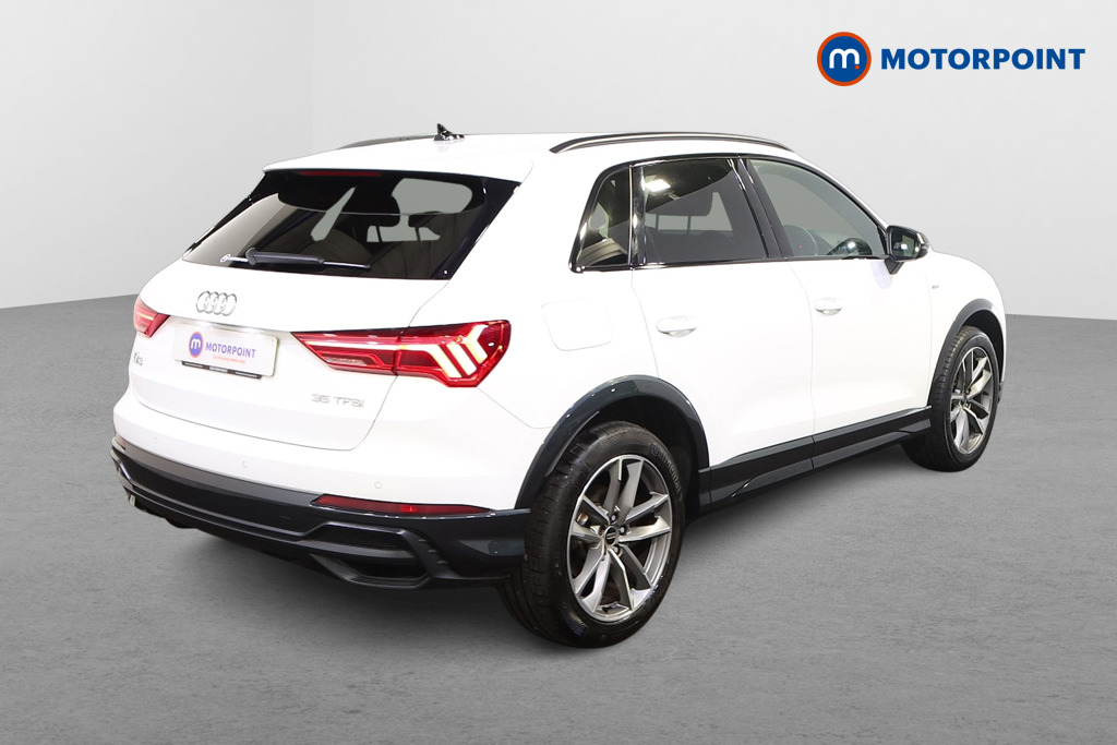 Audi Q3 Black Edition Manual Petrol SUV - Stock Number (1595177) - Drivers side rear corner