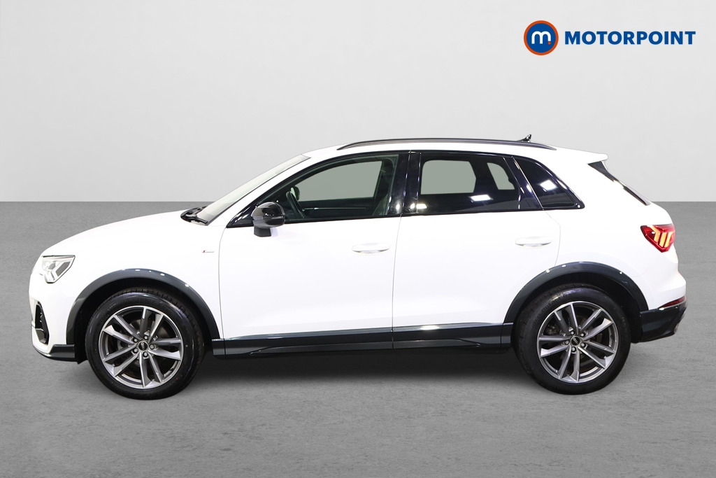 Audi Q3 Black Edition Manual Petrol SUV - Stock Number (1595177) - Passenger side