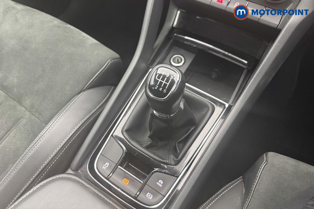 Skoda Karoq Se L Manual Petrol SUV - Stock Number (1595219) - 5th supplementary image