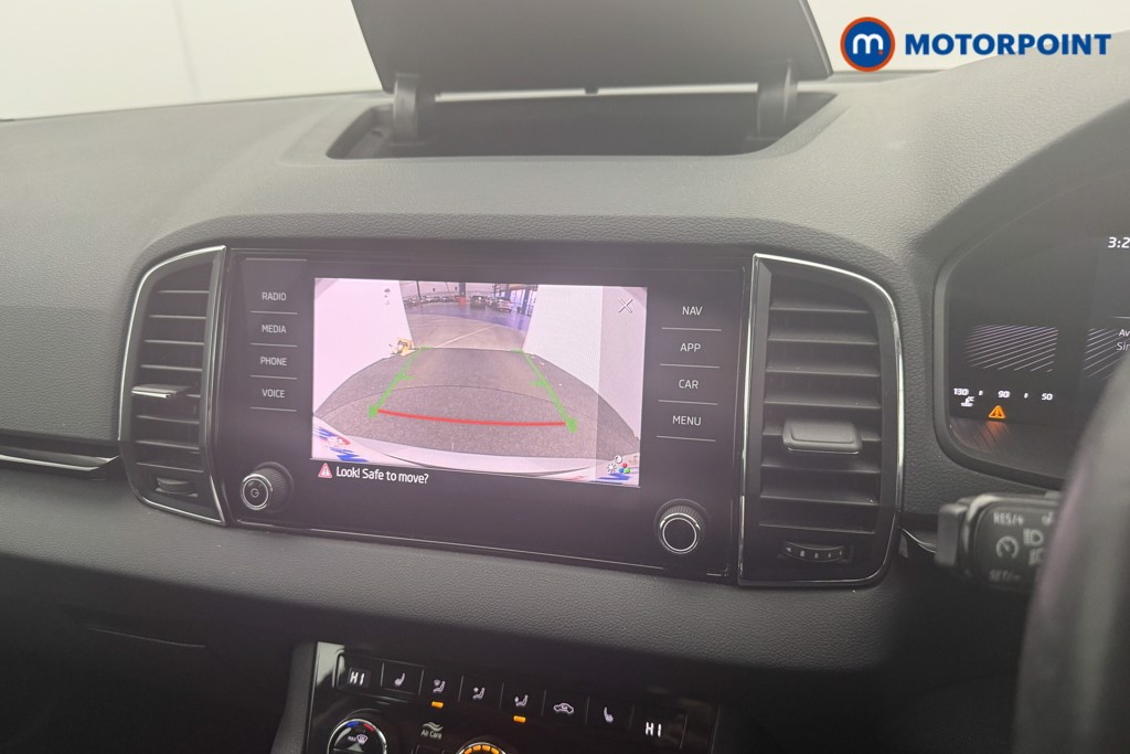 Skoda Karoq Se L Manual Petrol SUV - Stock Number (1595219) - 9th supplementary image