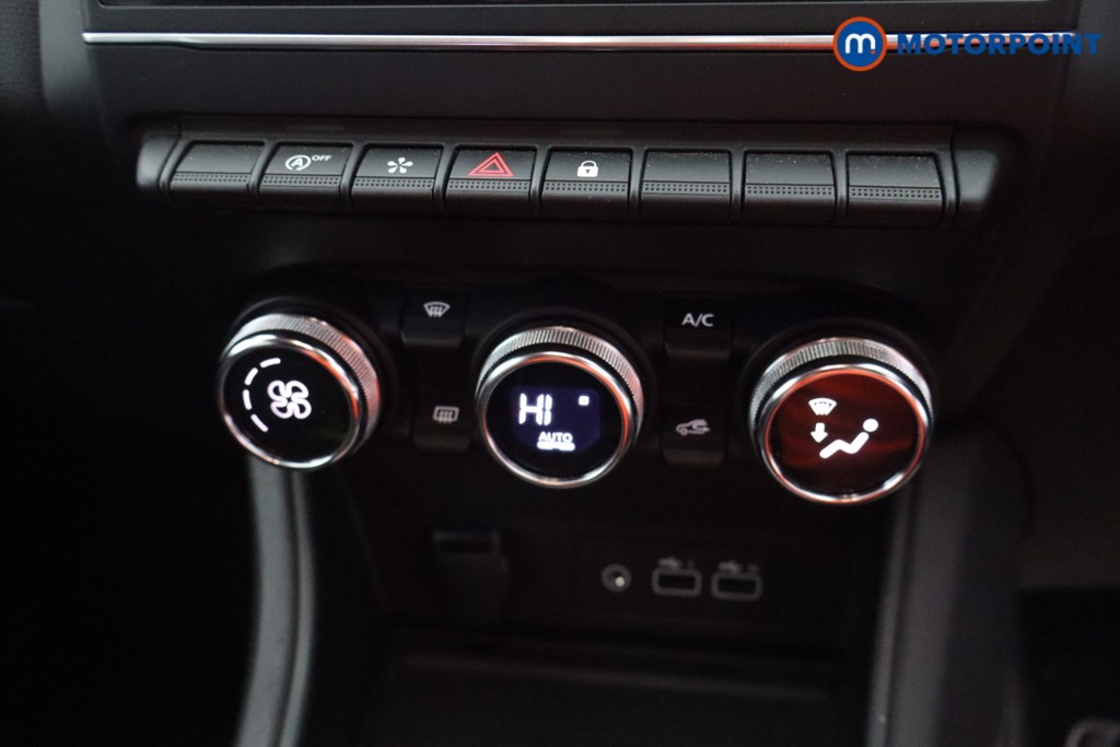 Renault Captur Techno Manual Petrol SUV - Stock Number (1595514) - 7th supplementary image