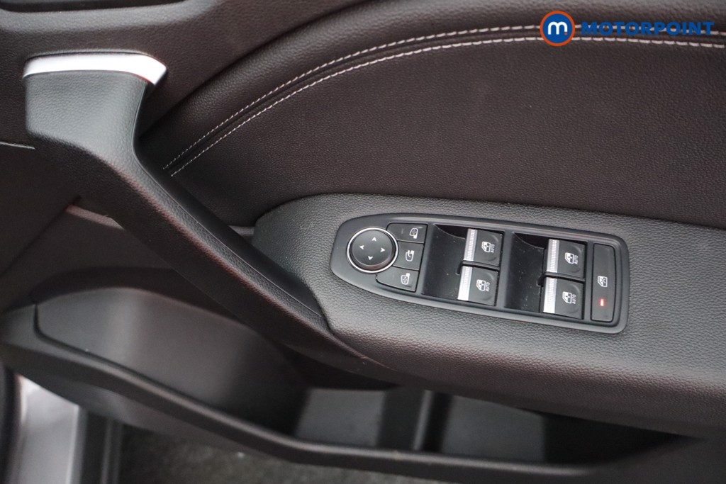 Renault Captur Techno Manual Petrol SUV - Stock Number (1595514) - 10th supplementary image