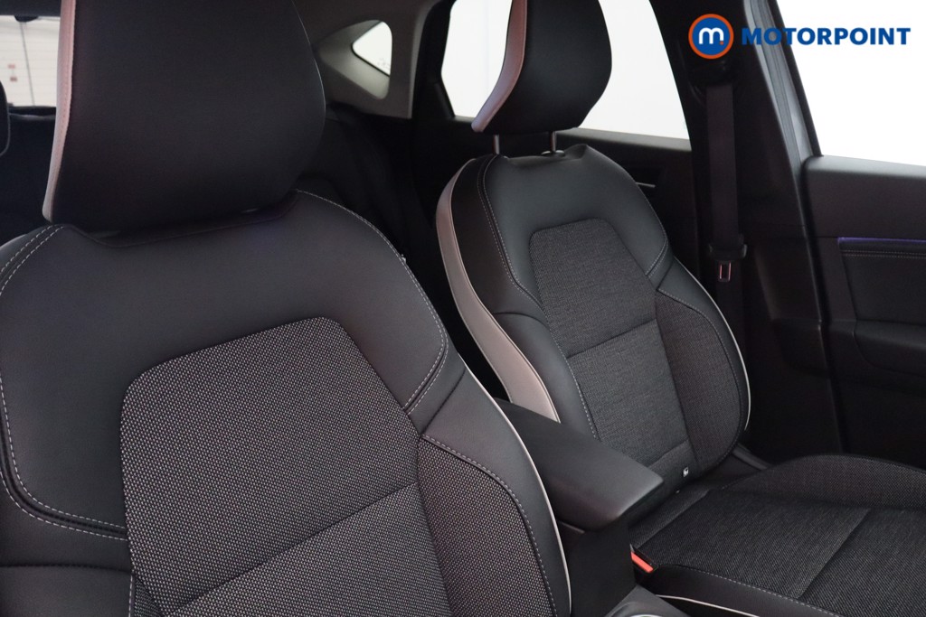 Renault Captur Techno Manual Petrol SUV - Stock Number (1595514) - 12th supplementary image