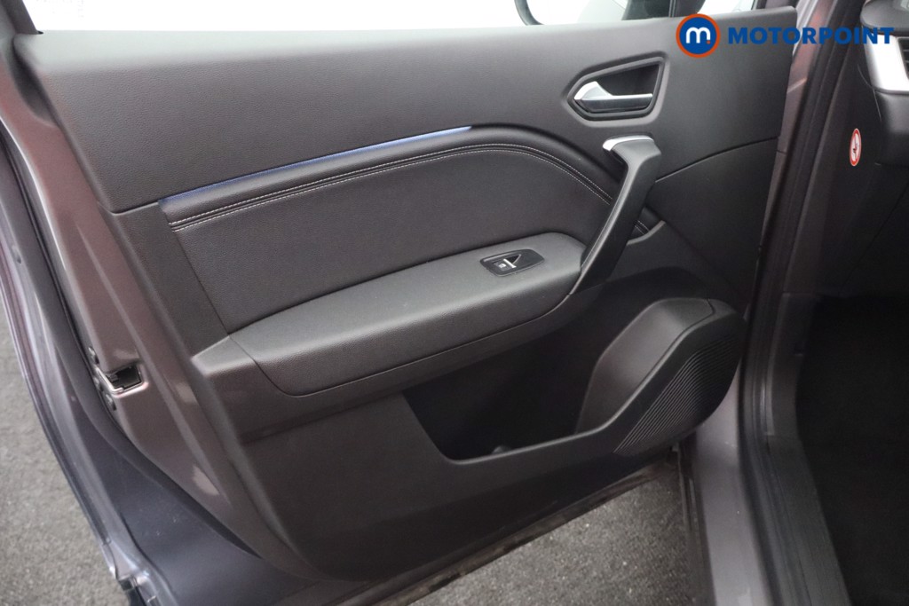 Renault Captur Techno Manual Petrol SUV - Stock Number (1595514) - 19th supplementary image