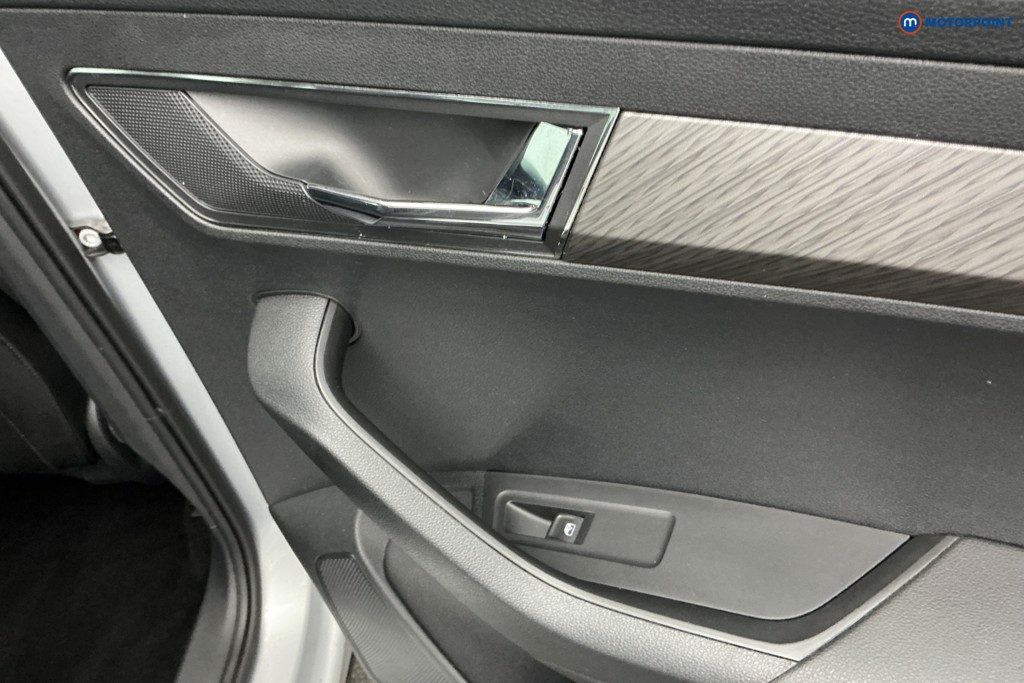 Skoda Karoq Se L Manual Petrol SUV - Stock Number (1595647) - 26th supplementary image