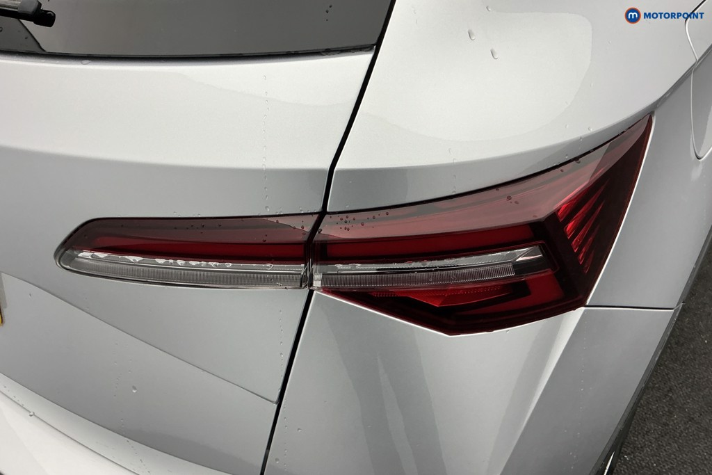 Skoda Karoq Se L Manual Petrol SUV - Stock Number (1595647) - 31st supplementary image