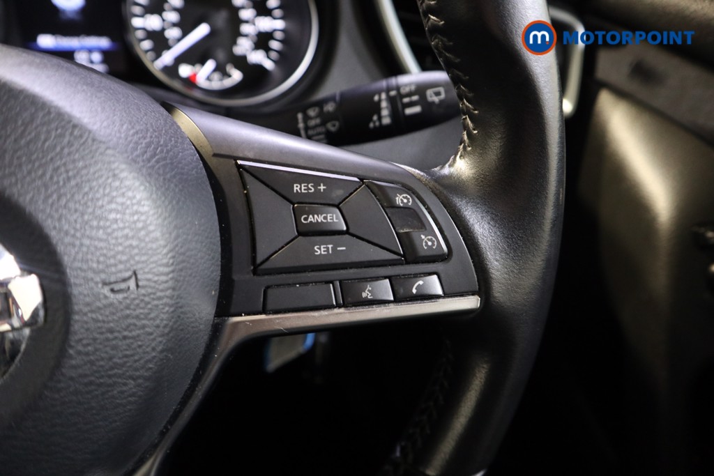 Nissan Qashqai Acenta Premium Manual Diesel SUV - Stock Number (1595937) - 4th supplementary image