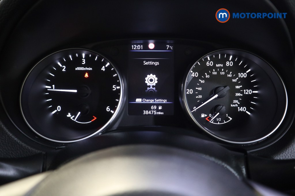 Nissan Qashqai Acenta Premium Manual Diesel SUV - Stock Number (1595937) - 5th supplementary image