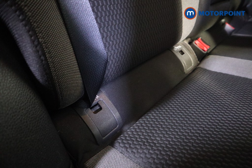 Nissan Qashqai Acenta Premium Manual Diesel SUV - Stock Number (1595937) - 16th supplementary image