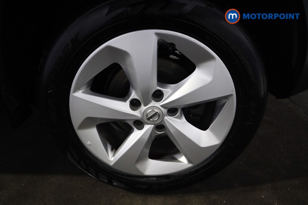 Nissan Qashqai Acenta Premium Manual Diesel SUV - Stock Number (1595937) - 22nd supplementary image