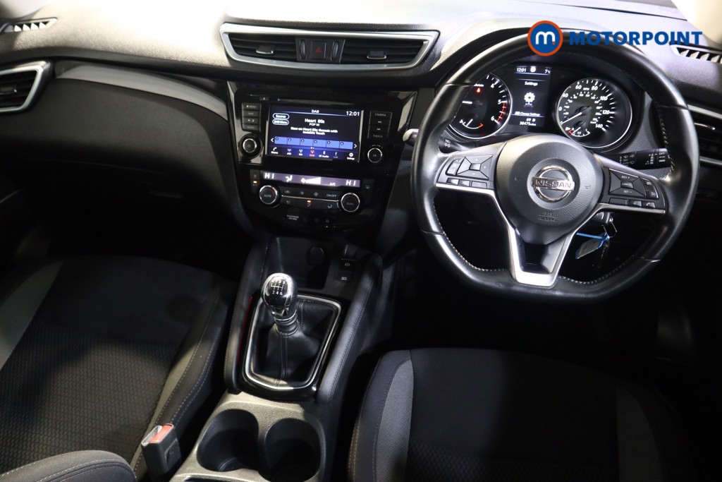 Nissan Qashqai Acenta Premium Manual Diesel SUV - Stock Number (1595937) - 1st supplementary image