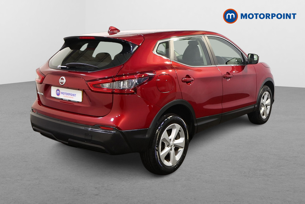 Nissan Qashqai Acenta Premium Manual Diesel SUV - Stock Number (1595937) - Drivers side rear corner