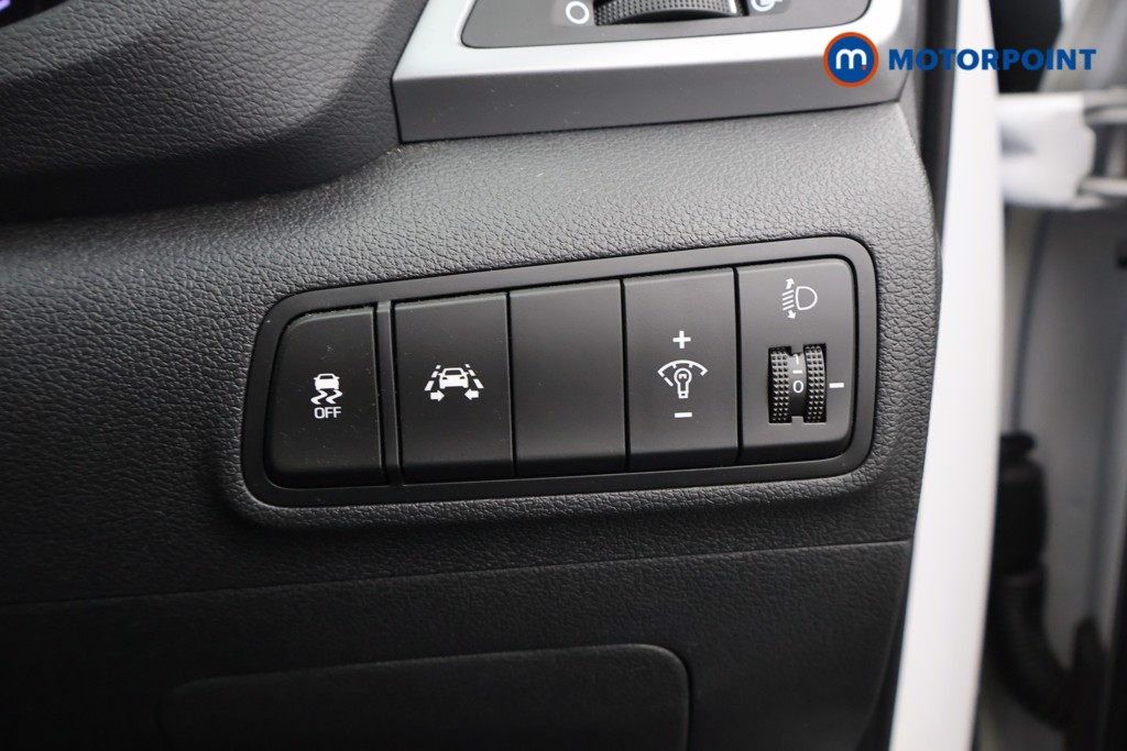 Hyundai Tucson Sport Edition Manual Petrol SUV - Stock Number (1595962) - 10th supplementary image