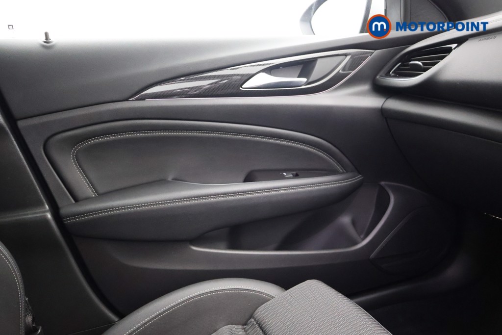 Vauxhall Insignia Sri Vx-Line Manual Diesel Hatchback - Stock Number (1596288) - 8th supplementary image