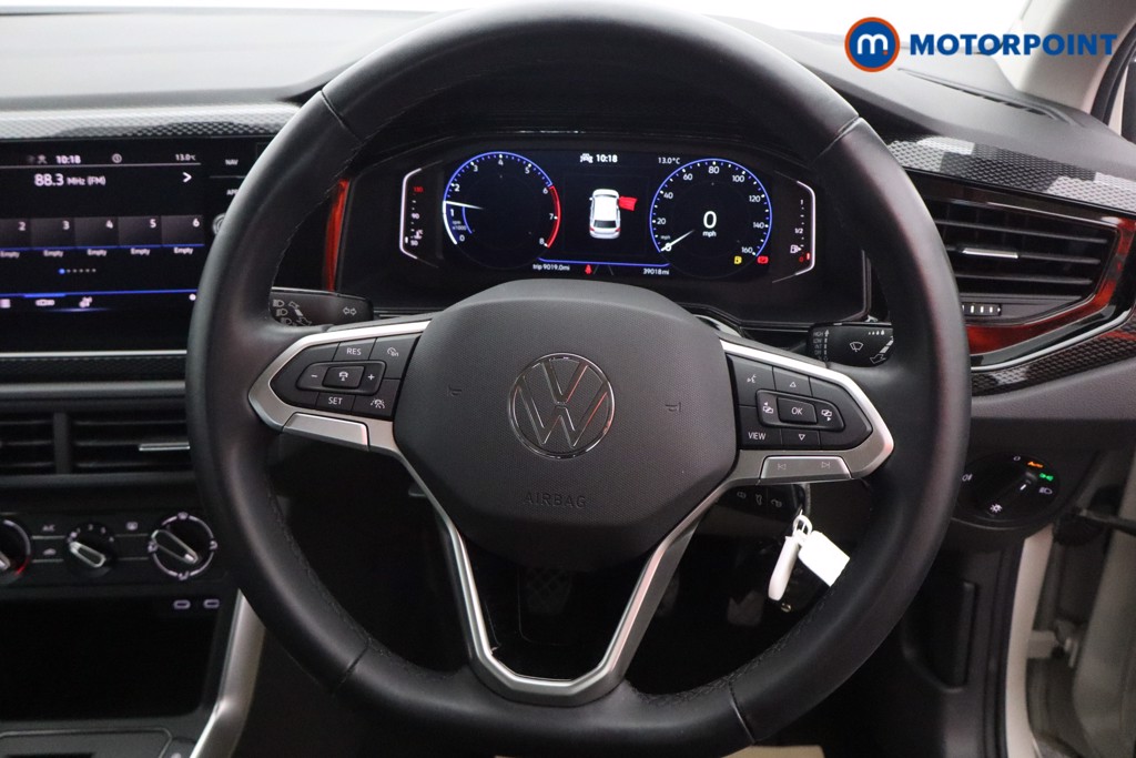 Volkswagen Polo Life Manual Petrol Hatchback - Stock Number (1596467) - 2nd supplementary image