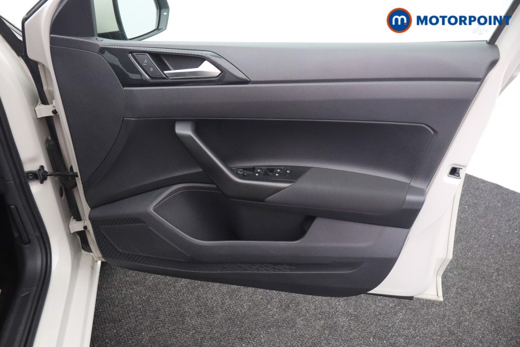 Volkswagen Polo Life Manual Petrol Hatchback - Stock Number (1596467) - 12th supplementary image