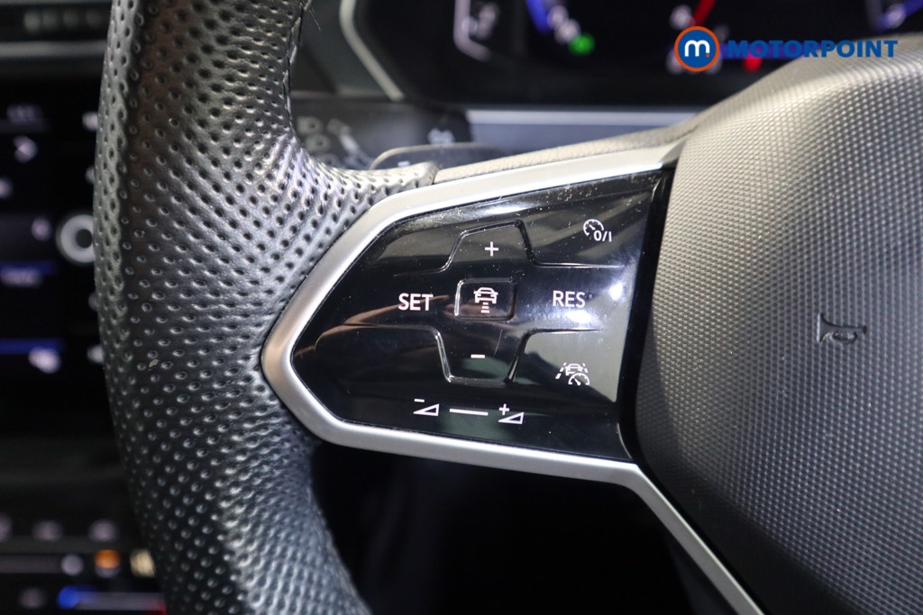 Volkswagen Tiguan R-Line Automatic Petrol SUV - Stock Number (1596594) - 3rd supplementary image