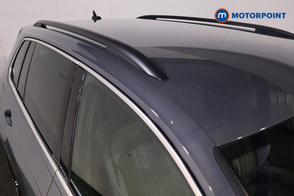 Volkswagen Tiguan R-Line Automatic Petrol SUV - Stock Number (1596594) - 31st supplementary image