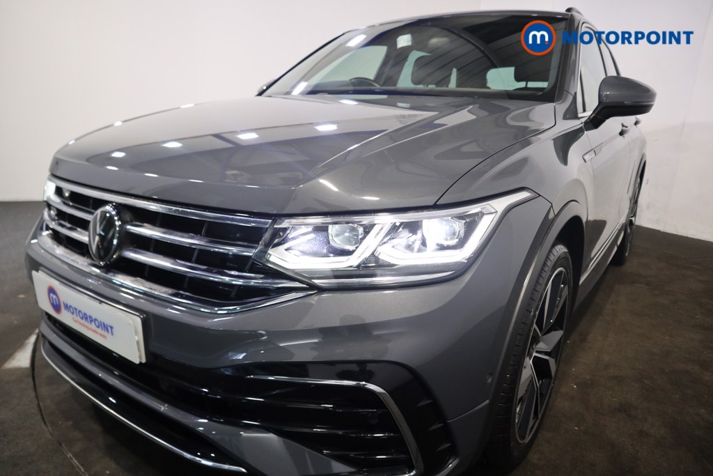 Volkswagen Tiguan R-Line Automatic Petrol SUV - Stock Number (1596594) - 36th supplementary image