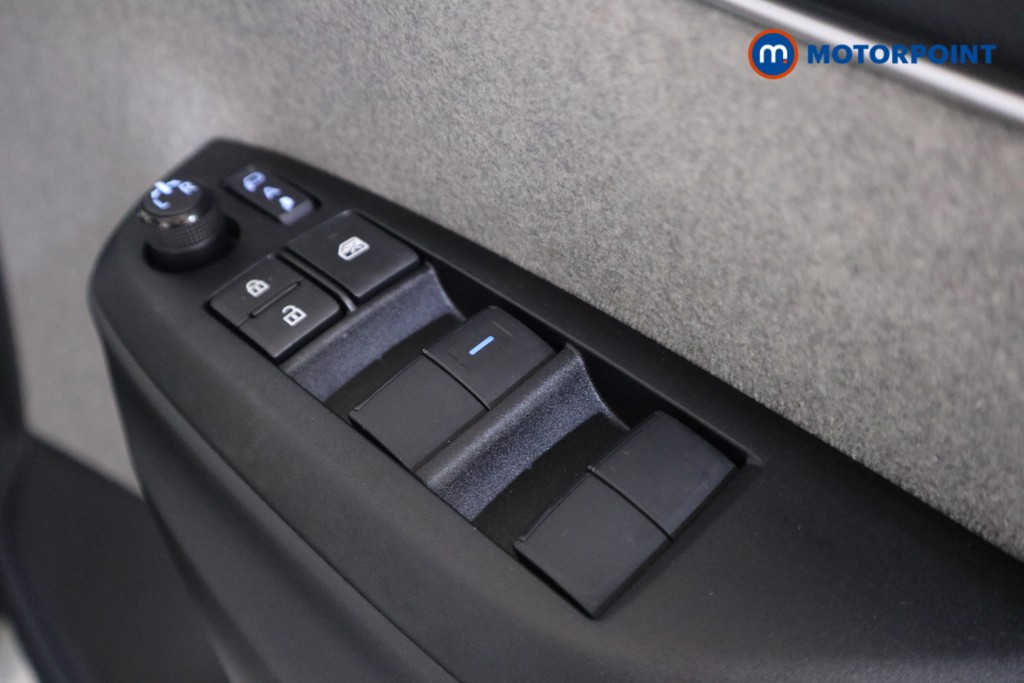 Toyota Yaris Excel Automatic Petrol-Electric Hybrid Hatchback - Stock Number (1596630) - 12th supplementary image