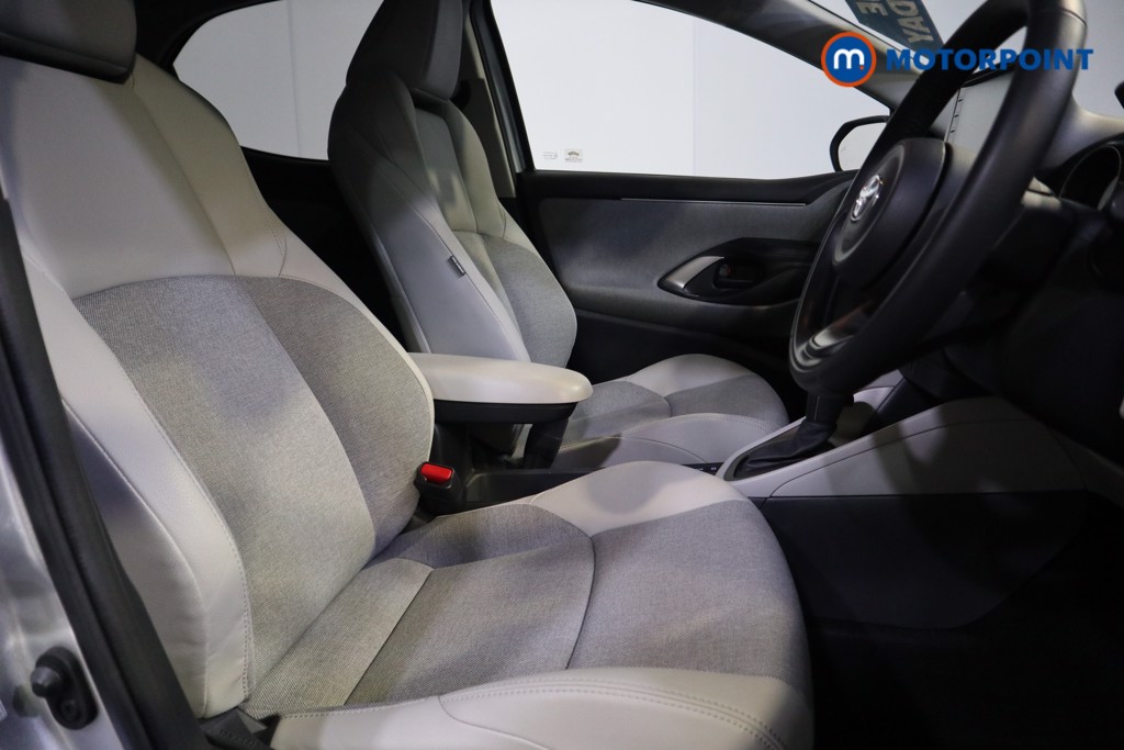 Toyota Yaris Excel Automatic Petrol-Electric Hybrid Hatchback - Stock Number (1596630) - 14th supplementary image