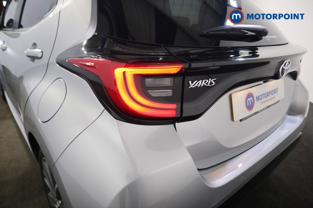 Toyota Yaris Excel Automatic Petrol-Electric Hybrid Hatchback - Stock Number (1596630) - 25th supplementary image