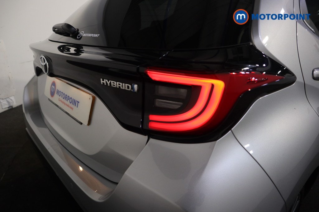 Toyota Yaris Excel Automatic Petrol-Electric Hybrid Hatchback - Stock Number (1596630) - 26th supplementary image