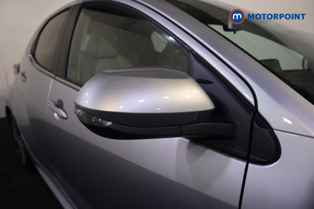 Toyota Yaris Excel Automatic Petrol-Electric Hybrid Hatchback - Stock Number (1596630) - 29th supplementary image