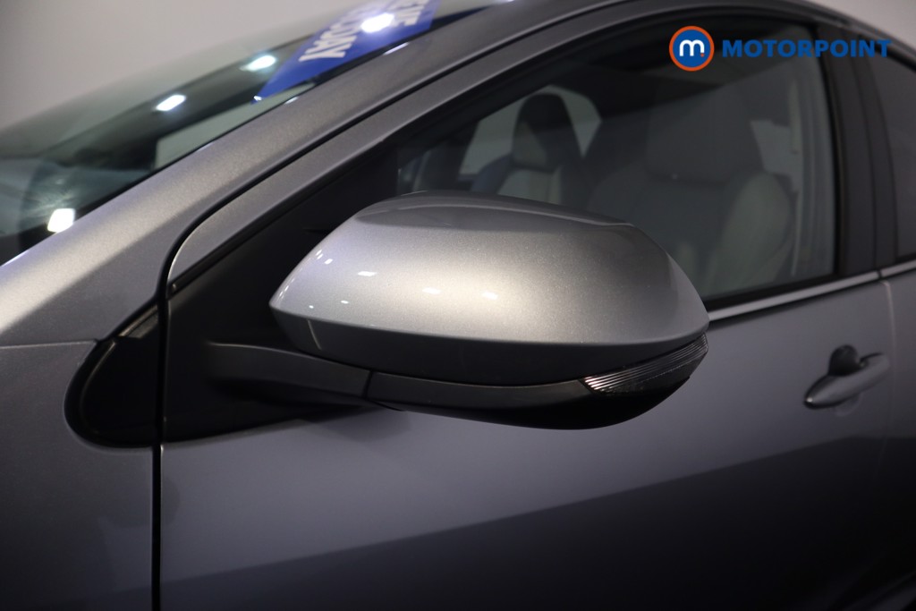 Toyota Yaris Excel Automatic Petrol-Electric Hybrid Hatchback - Stock Number (1596630) - 30th supplementary image