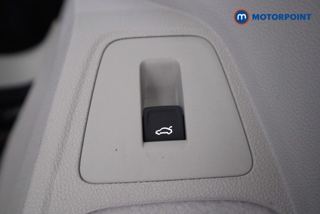 Volkswagen Tiguan Elegance Automatic Diesel SUV - Stock Number (1596635) - 12th supplementary image