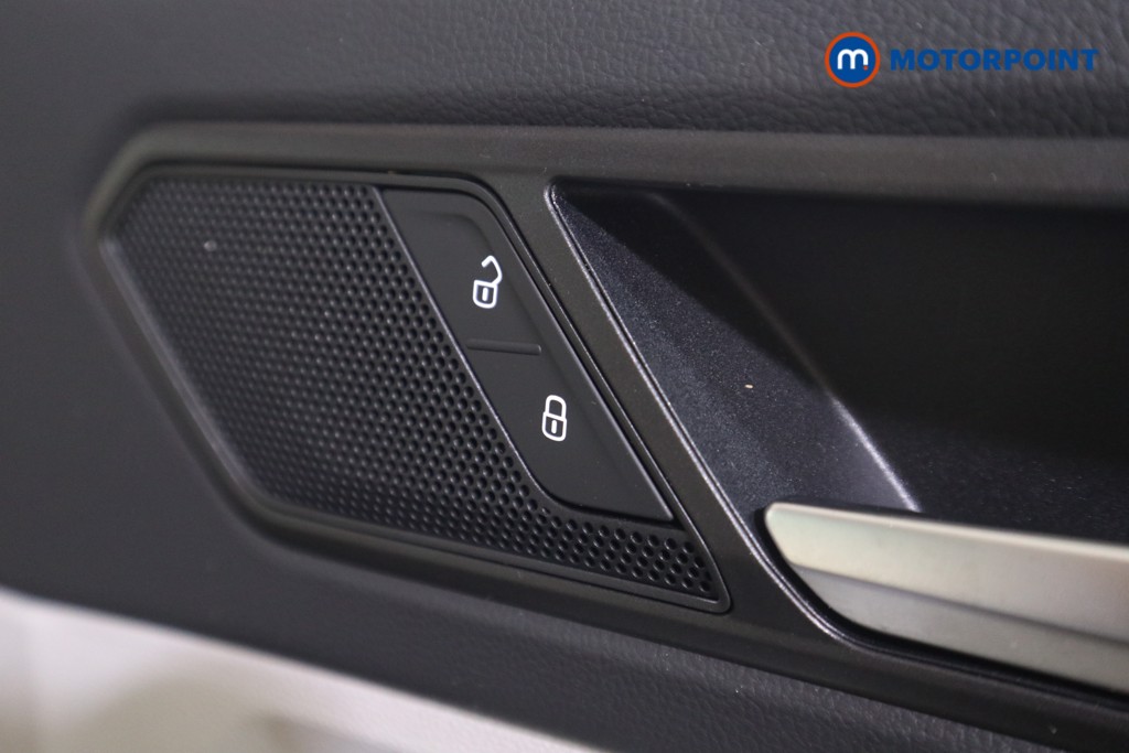 Volkswagen Tiguan Elegance Automatic Diesel SUV - Stock Number (1596635) - 14th supplementary image