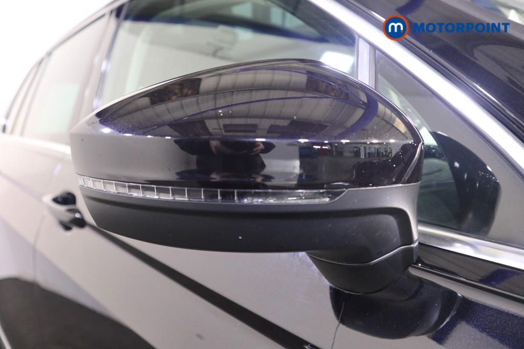 Volkswagen Tiguan Elegance Automatic Diesel SUV - Stock Number (1596635) - 32nd supplementary image