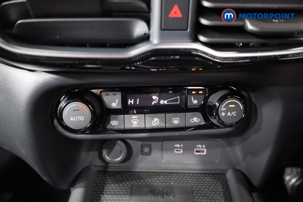 Nissan Juke Tekna Automatic Petrol SUV - Stock Number (1596693) - 14th supplementary image