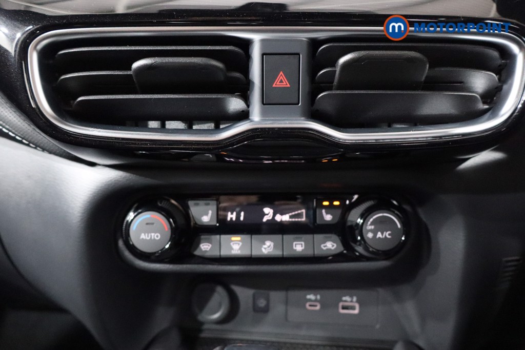 Nissan Juke Tekna Automatic Petrol SUV - Stock Number (1596695) - 13th supplementary image