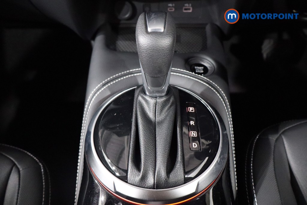 Nissan Juke Tekna Automatic Petrol SUV - Stock Number (1596695) - 14th supplementary image