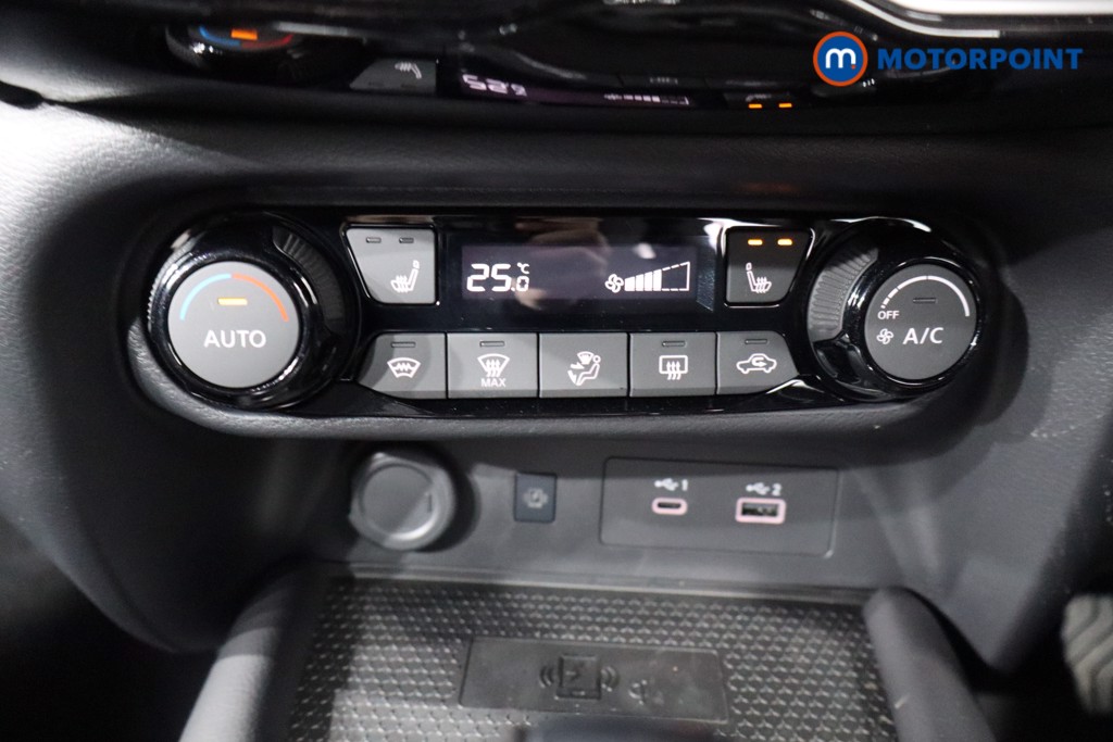 Nissan Juke Tekna Automatic Petrol SUV - Stock Number (1596696) - 14th supplementary image