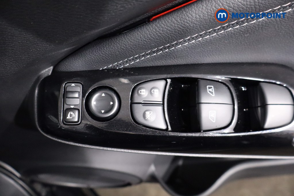 Nissan Juke Tekna Automatic Petrol SUV - Stock Number (1596696) - 24th supplementary image