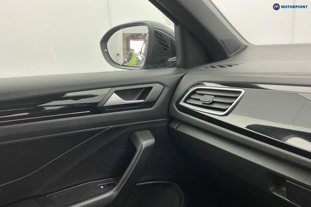 Volkswagen T-Roc R-Line Automatic Petrol SUV - Stock Number (1596756) - 18th supplementary image