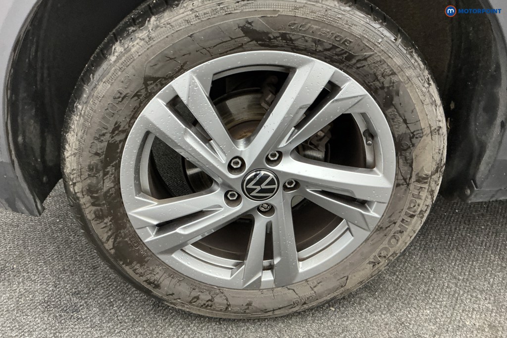 Volkswagen T-Roc R-Line Automatic Petrol SUV - Stock Number (1596756) - 32nd supplementary image